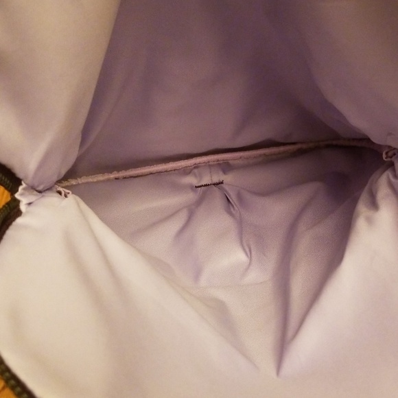 Lululemon Crossbody Lightweight Bag  in Purple - Picture 7 of 9